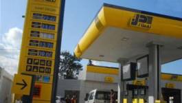 Pénurie d'essence à Oran : 1000 dinars les 20 litres