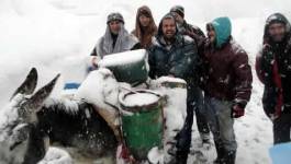 La neige paralyse depuis plusieurs jours la Kabylie