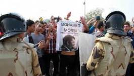 Egypte: Morsi défie le tribunal et se dit toujours président