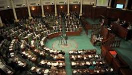 Tunisie : la constitution adoptée et un nouveau gouvernement en place