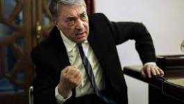 Ali Benflis a déposé le dossier de son parti au ministère de l’Intérieur