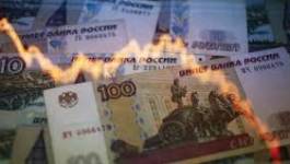 Russie: mauvaise nouvelle pour la croissance, le rouble rechute