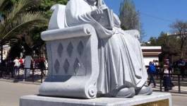 Le wali déboulonne la statue de Cheikh Ben Badis à Constantine