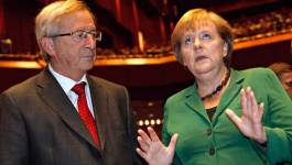 Juncker et Merkel peinent à répondre à l’initiative du référendum grec