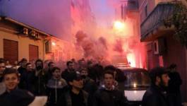"Les Arabes dehors !" crient des manifestants racistes en Corse