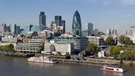 Brexit : la Bourse de Londres plonge et les banques s'effondrent