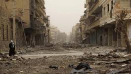 Plus de 80 morts après les raids aériens de Damas et des Russes sur Deir Ezzor