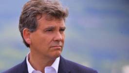 Arnaud Montebourg se veut "au coeur des différentes gauches" françaises