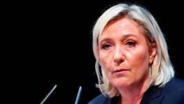 Marine Le Pen (FN) doit rembourser 296 497,87 euros avant minuit