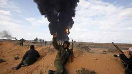 Les insurgés libyens reculent dans le golfe de Syrte