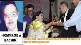 Emotion à Tizi-Ouzou : la mère de Matoub remet le prix Benchicou de la Plume libre à Bachir Rezzoug !
