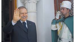 Algérie : Comment Bouteflika « bluffe » ses visiteurs