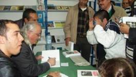 Le Soir d'Algérie : "Succès retentissant de Mohamed Benchicou à Bejaïa"