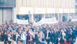 Les lycéens d’Algérie manifestent contre  des programmes surchargés et des effectifs pédagogiques allégés