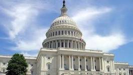 Le Sénat américain vote 1.000 milliards de dépenses, évite la paralysie de l'Etat