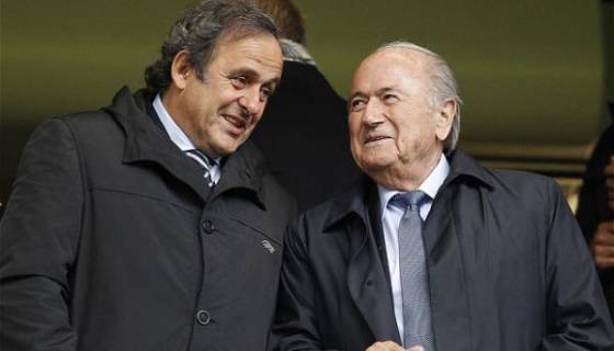 Joseph Blatter et Michel Platini suspendus 90 jours par la commission d'éthique de la FIFA