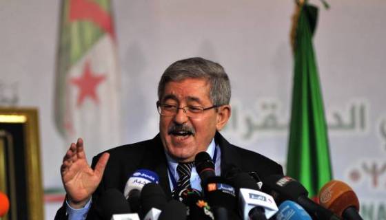 La politique en Algérie : un jeu de rôles, selon Ouyahia !