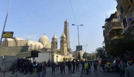 Au moins 25 morts dans l'attentat à la bombe visant une église copte au Caire