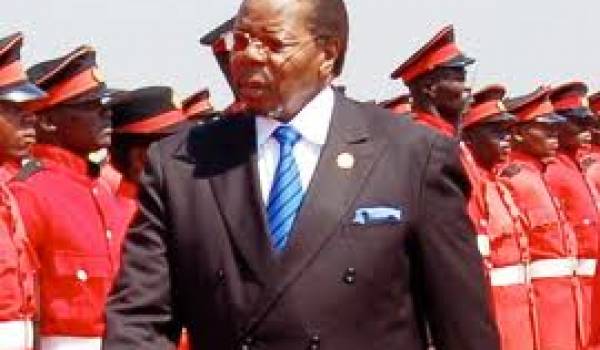  Bingu wa Mutharika, le président malawi décédé d'un infarctus