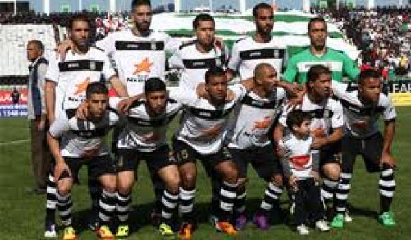 L'Entente sportive de Sétif est championne d'Algérie.