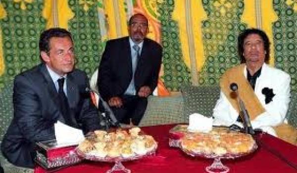 Sarkozy et Kadhafi