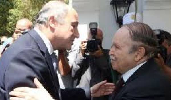 Laurent Fabius et Abdelaziz Bouteflika à Alger