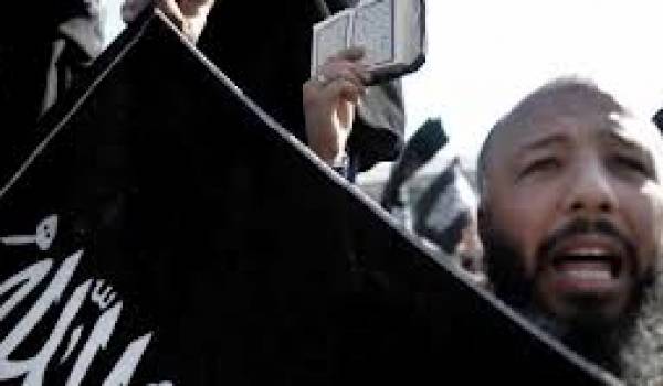 De nombreux salafistes armés sont recherchés par la police tunisienne.