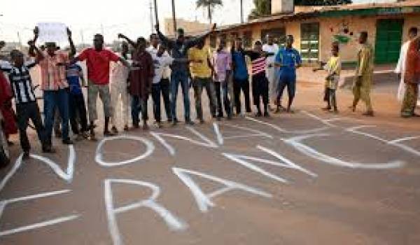 La présence française dénoncée par les Centrafricains.