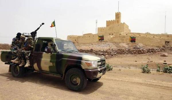 Des soldats maliens en patrouille.