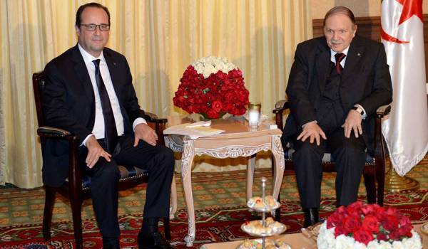 Abdelaziz Bouteflika et François Hollande.