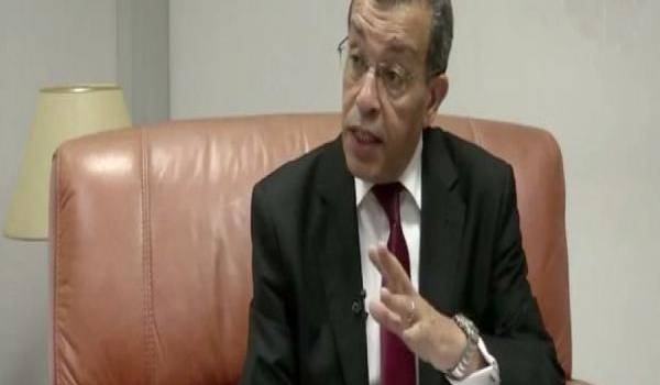 Abderrahmane Benkhalfa, ministre des Finances