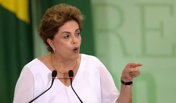 Dilma Rousseff à un cheveu de la destitution de la présidence brésilienne.