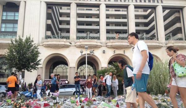 Lieu où l'on se recueille à la mémoire des victimes de l'attaque du 14 juillet à Nice.