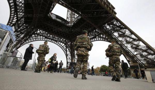 Paris sous surveillance.