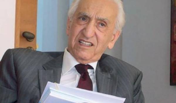 Hocine Aït Ahmed.