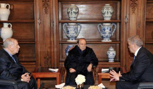 Abdelaziz Bouteflika, Gaid Salah et Abdelmalek Sellal dans l'ancien hôpital militaire du Val-de-Grâce.