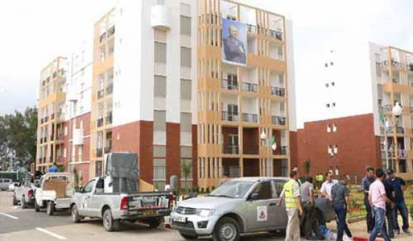 Des logements sans cadre autour.