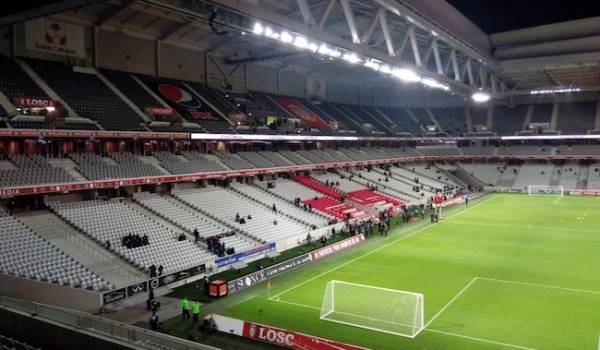 (Stade Pierre Mauroy)